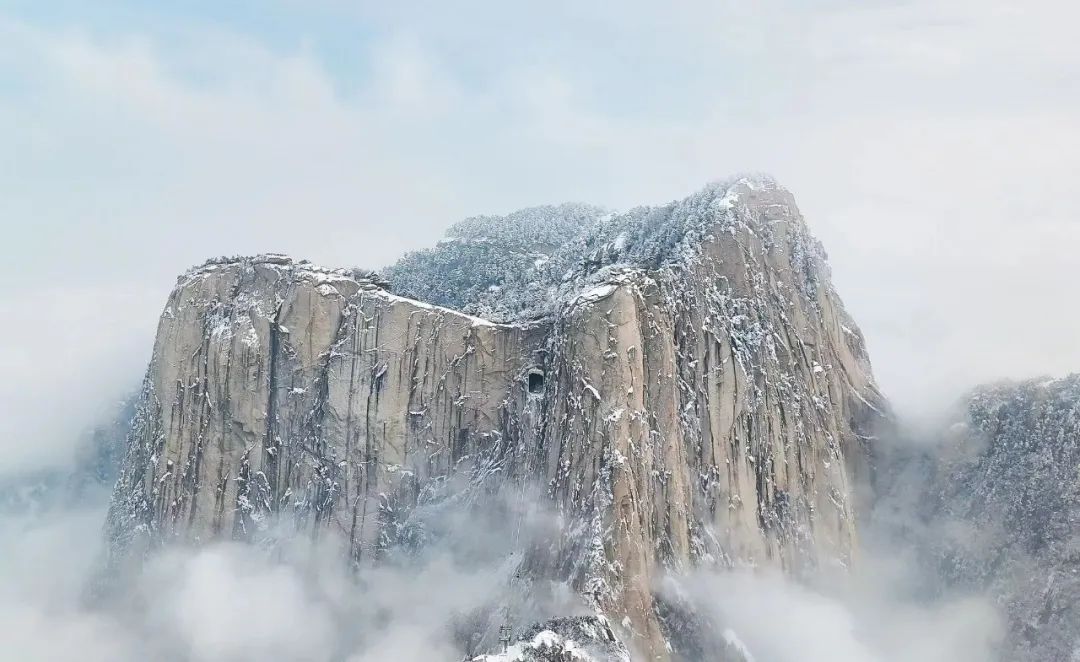 雪后华山，云海翻腾！侠气满满，美如画卷！